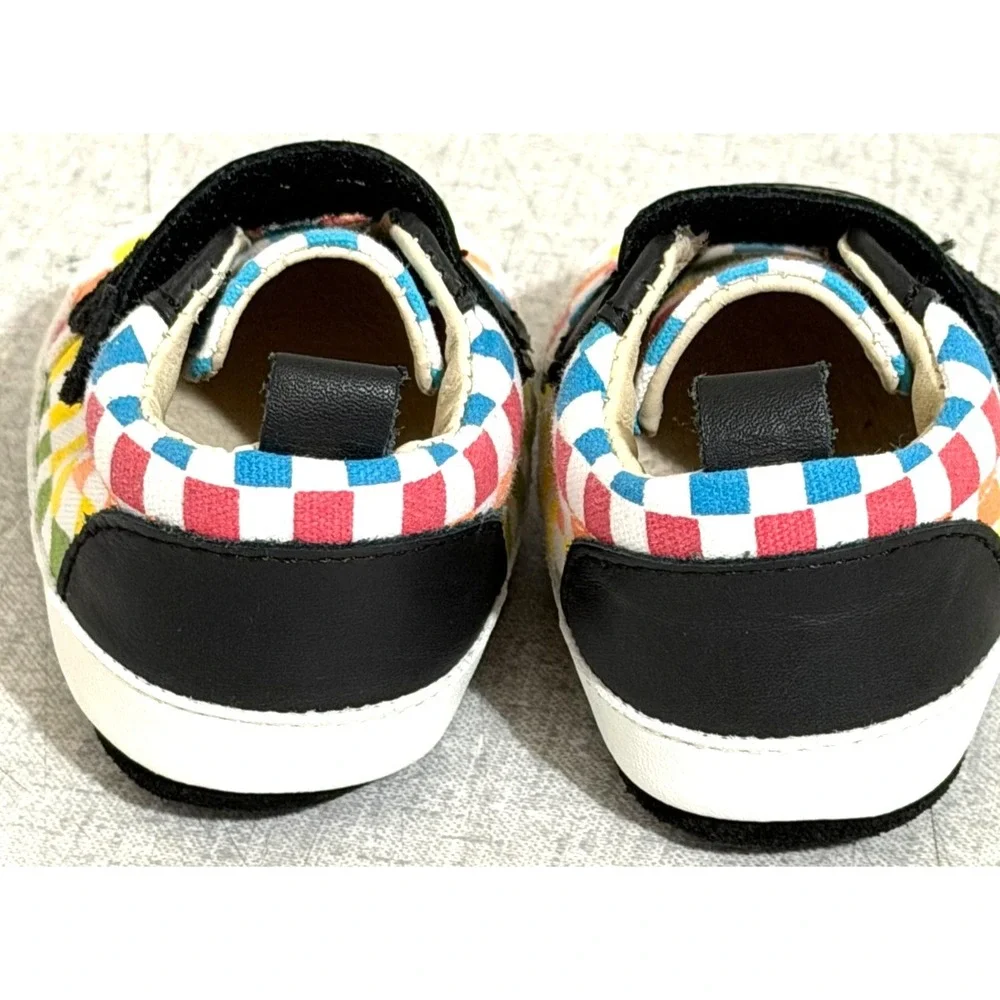 Robeez Multicolor Checkerboard Infant Crib Shoes Size 0-3 Months